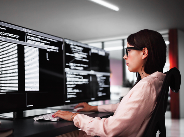 Integre setores e elimine silos empresariais com ESM e CSC_TIVIT Sensr